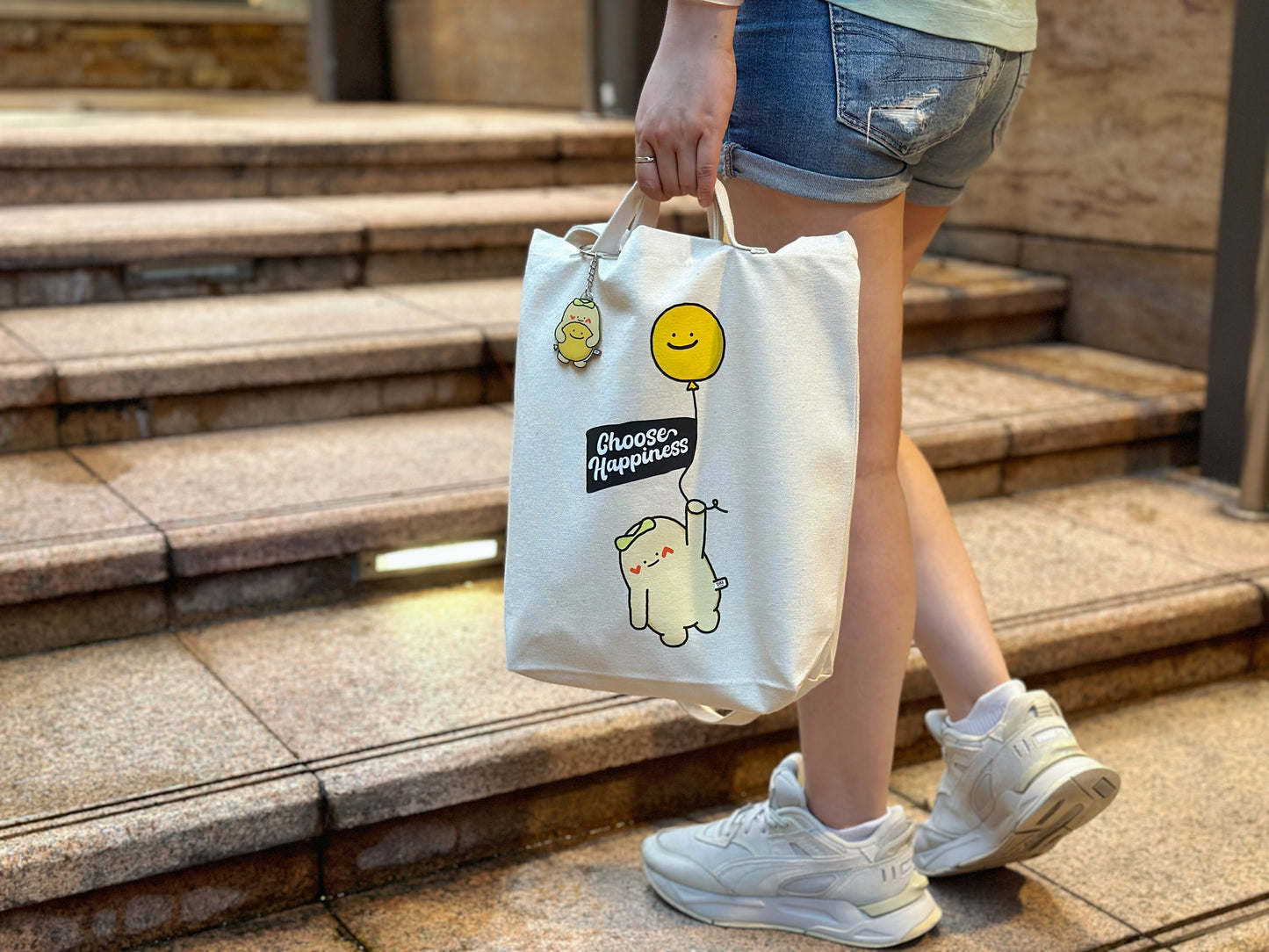 "Flying with Happy Balloon" Tote Bag with Short Handle