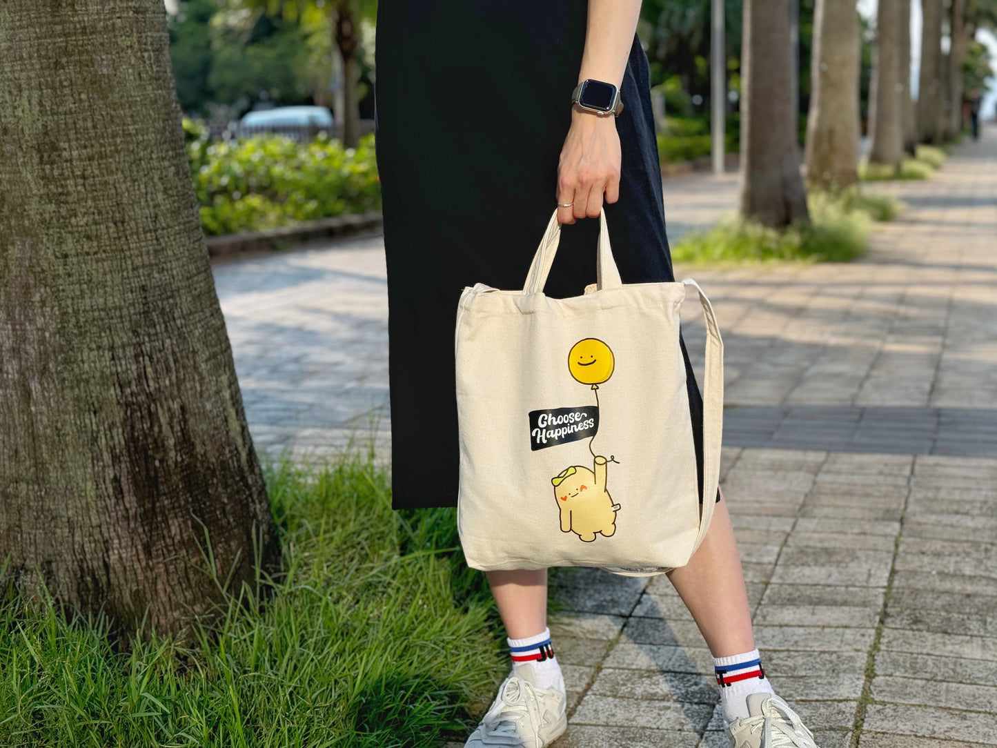 "Flying with Happy Balloon" Tote Bag with Long Handle