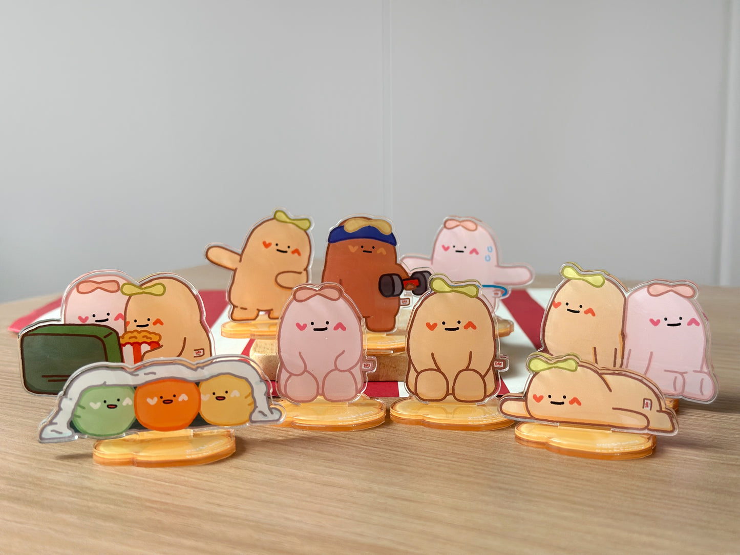 "Dax & Family" Character Standee AcryArt Blind Bag